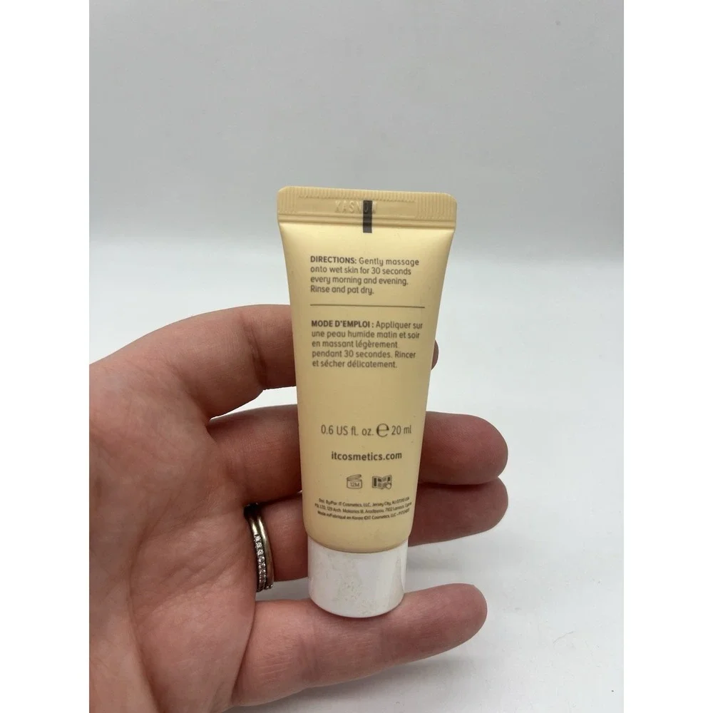 Confidence in a Cleanser Anti Aging Transforming Hydrating Cleansing Serum 0.6oz